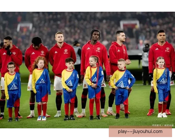 中国男足主场不敌沙特遭遇18强赛首败 晋级希望再度变得渺茫 中国男足主场不敌沙特遭遇18强赛首败 晋级希望再度变得渺茫
